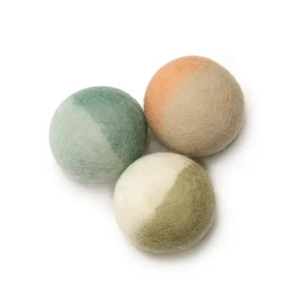 Trio de balles en feutre