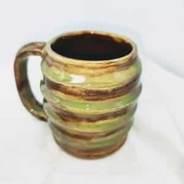 Mug accordéon brun-vert